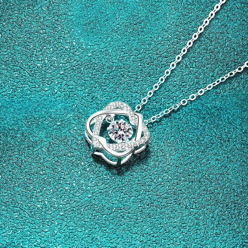 0.5 Ct Diamond Beating Heart Necklace
