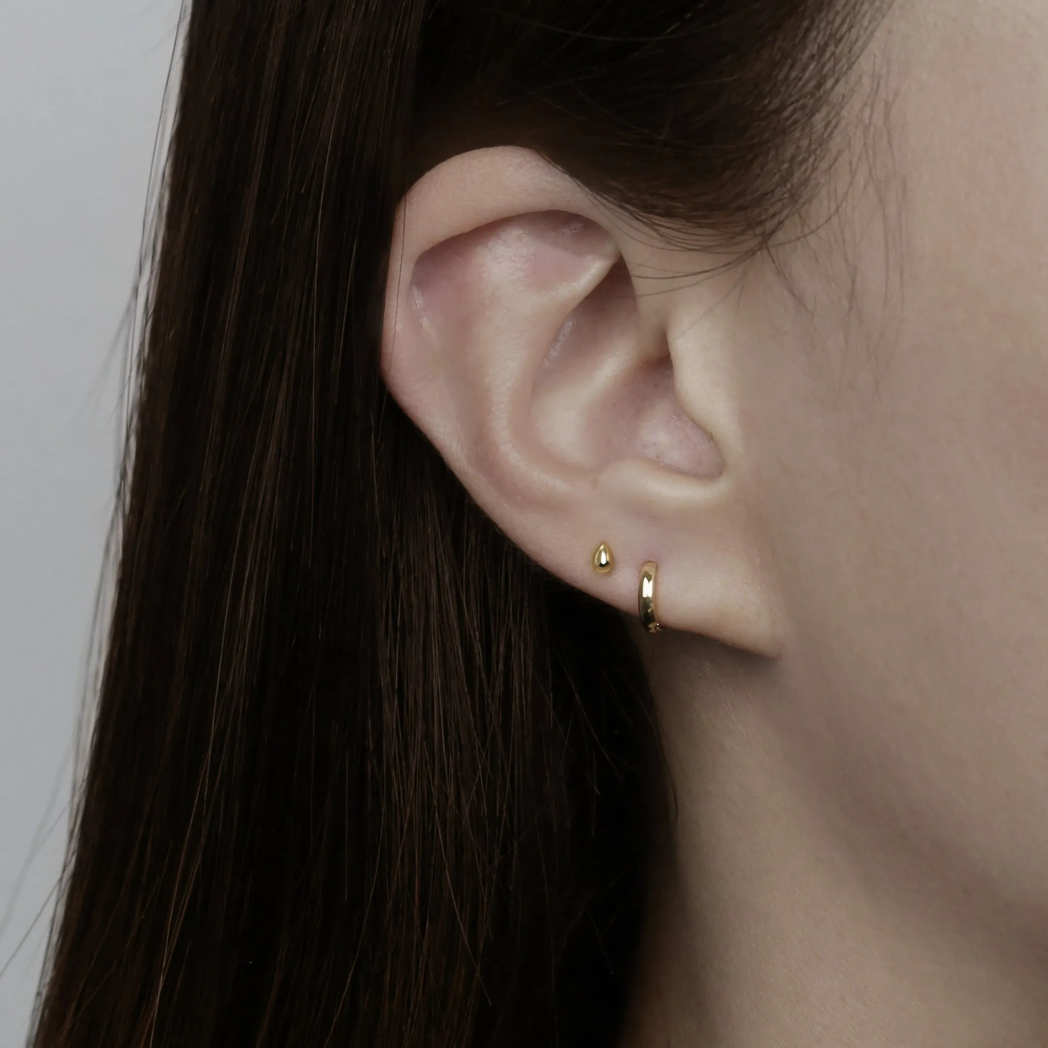 14k Solid Gold Small Water Drop Stud Earring