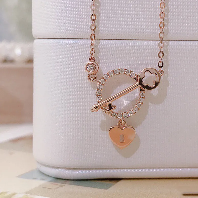 18K Gold 0.01ct Natural Diamond Key Heart-shaped Halo Necklace