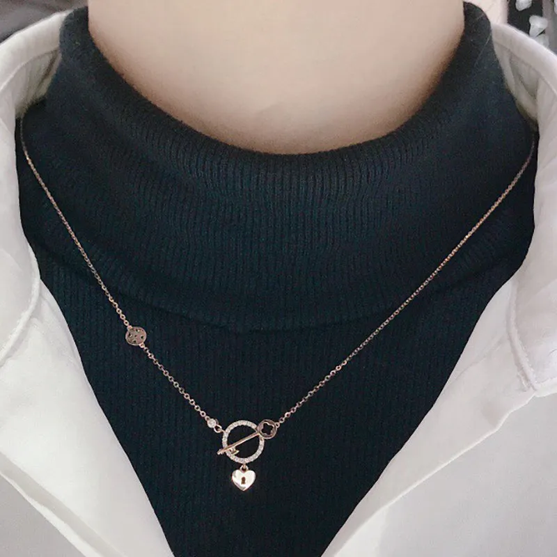 18K Gold 0.01ct Natural Diamond Key Heart-shaped Halo Necklace
