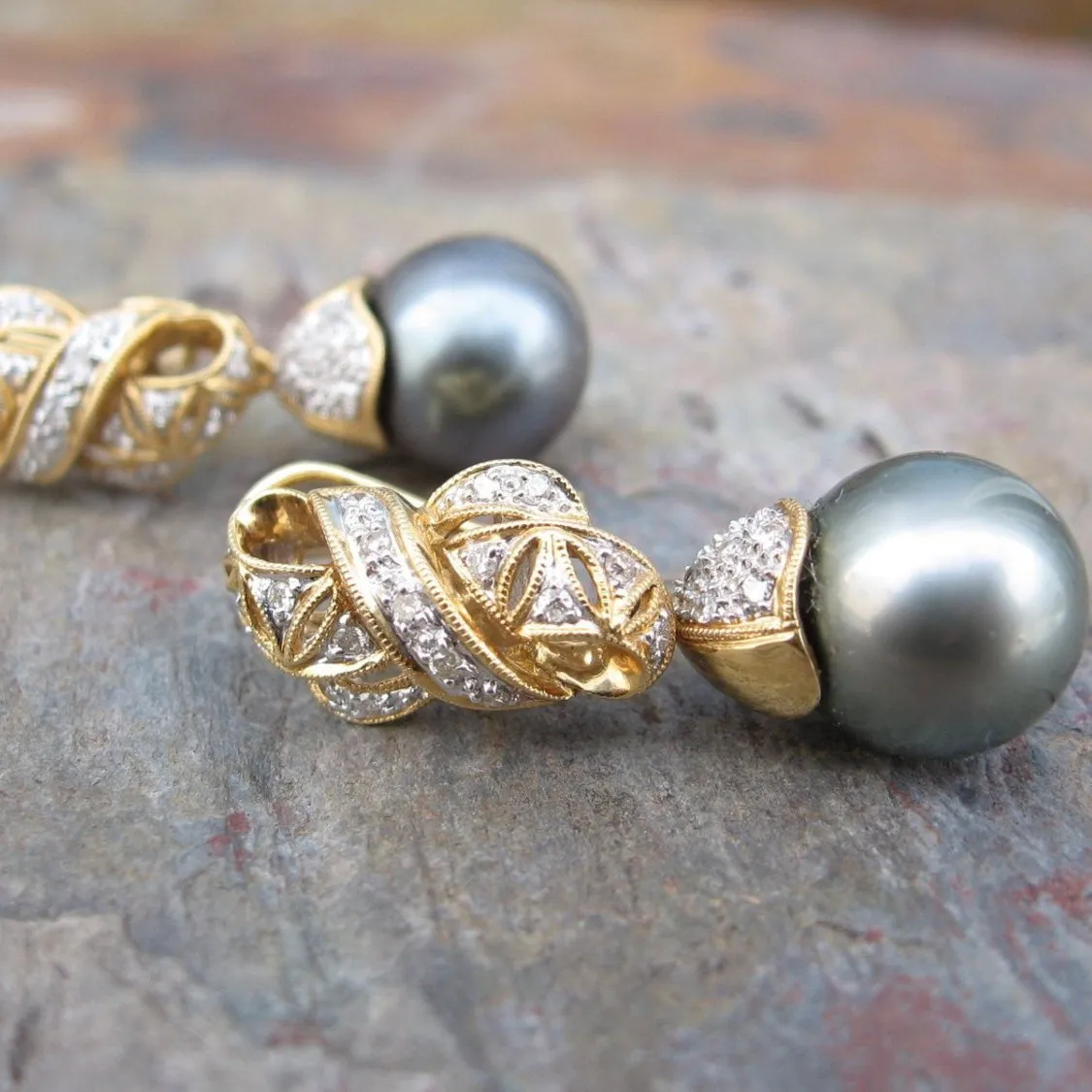 18KT Yellow Gold Pave Diamond    Gray Tahitian Pearl Estate Earrings
