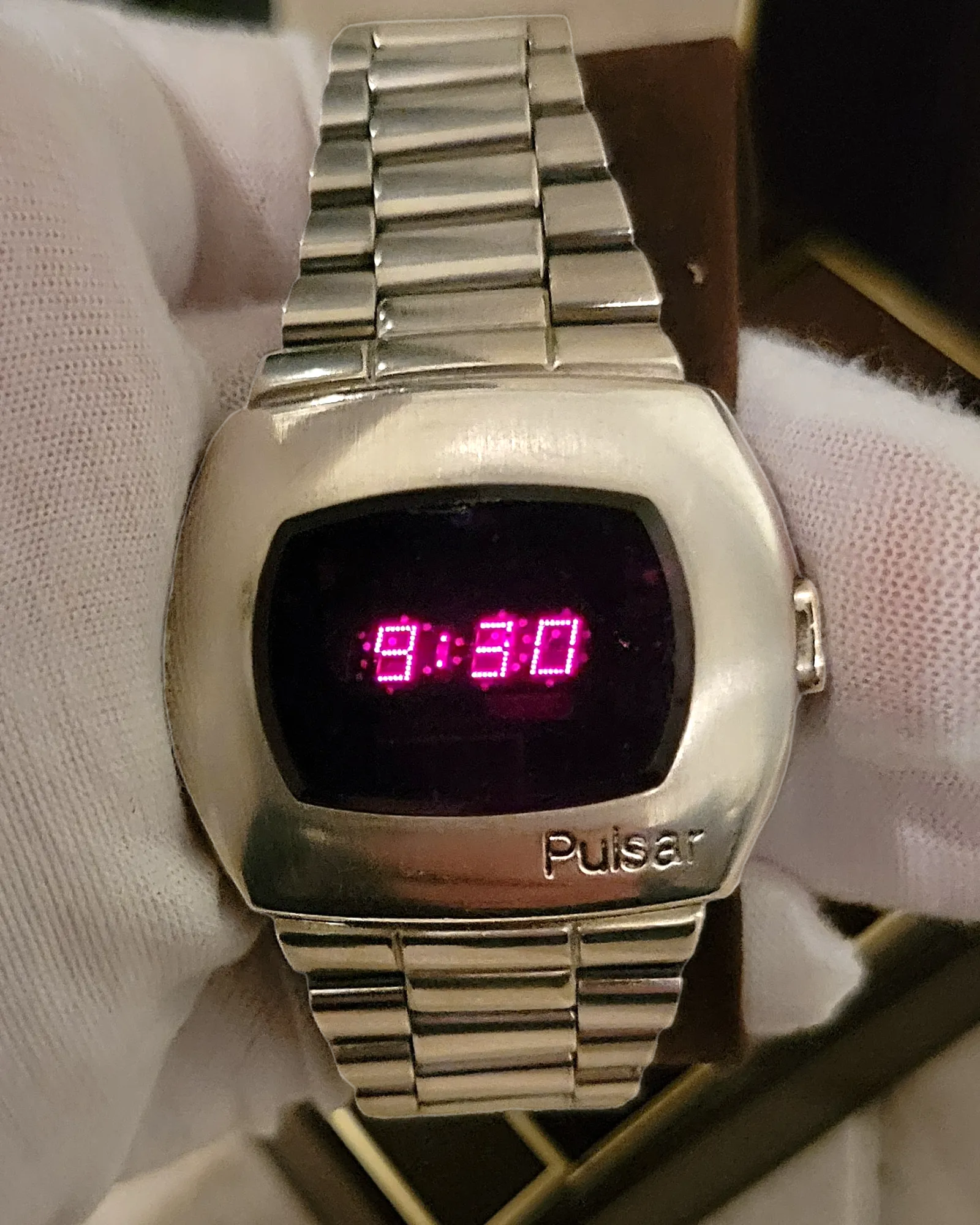 1973 PULSAR P2 Astronaut Wristwatch LED Digital Watch - All S. Steel - In BOX!