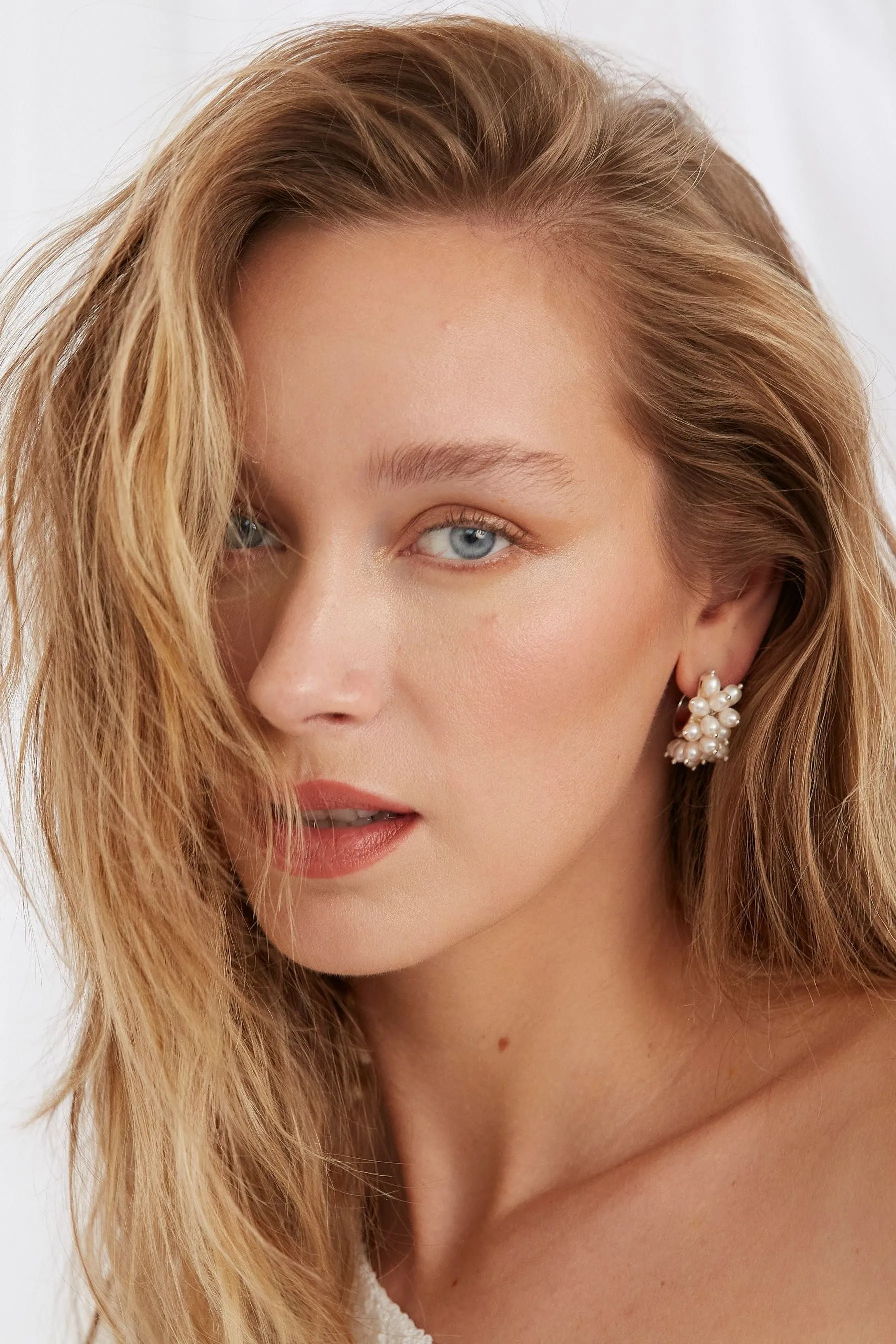 Annabel Silver Pearl Earrings