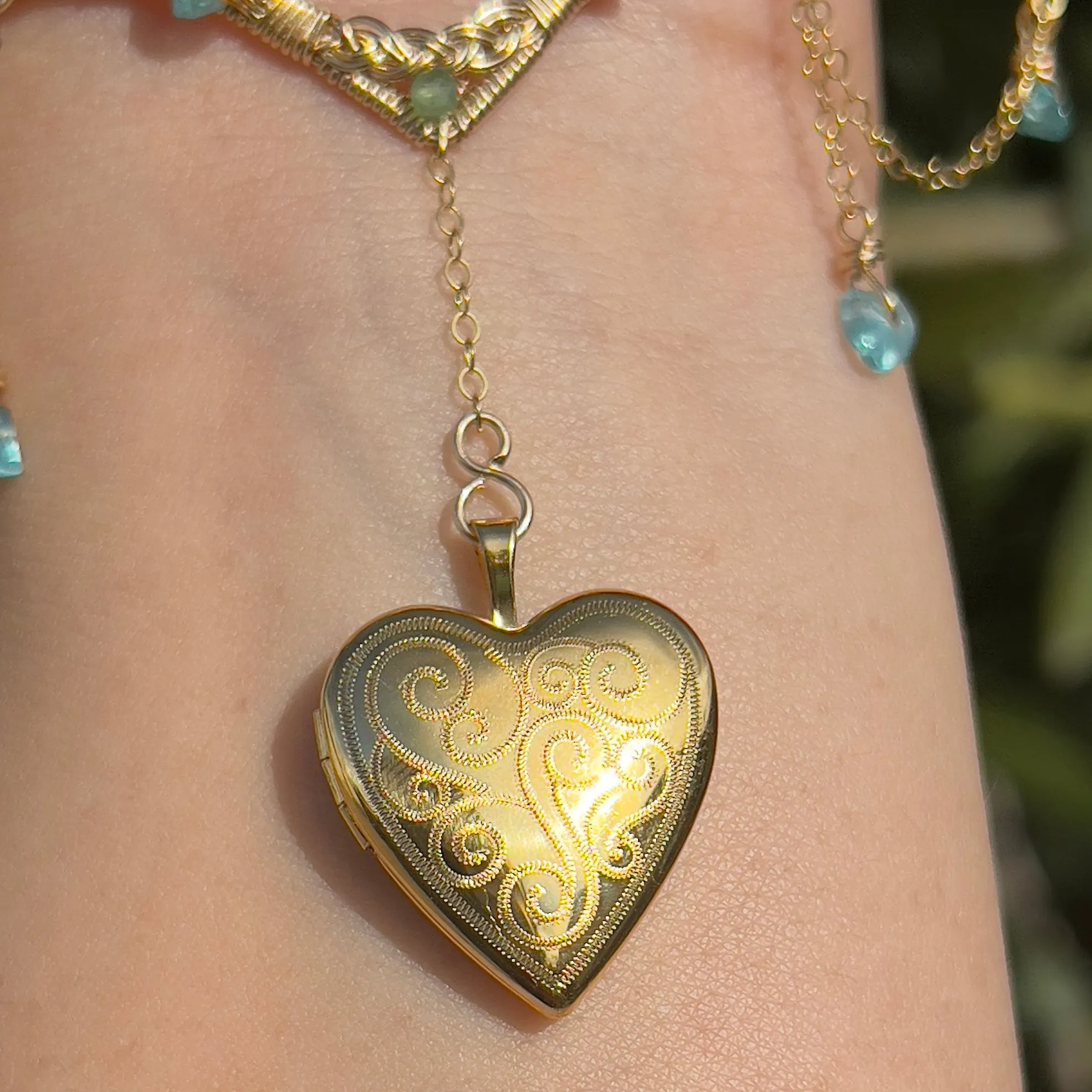 Astraea Lovers Locket Blue Apatite 14KGF ✵
