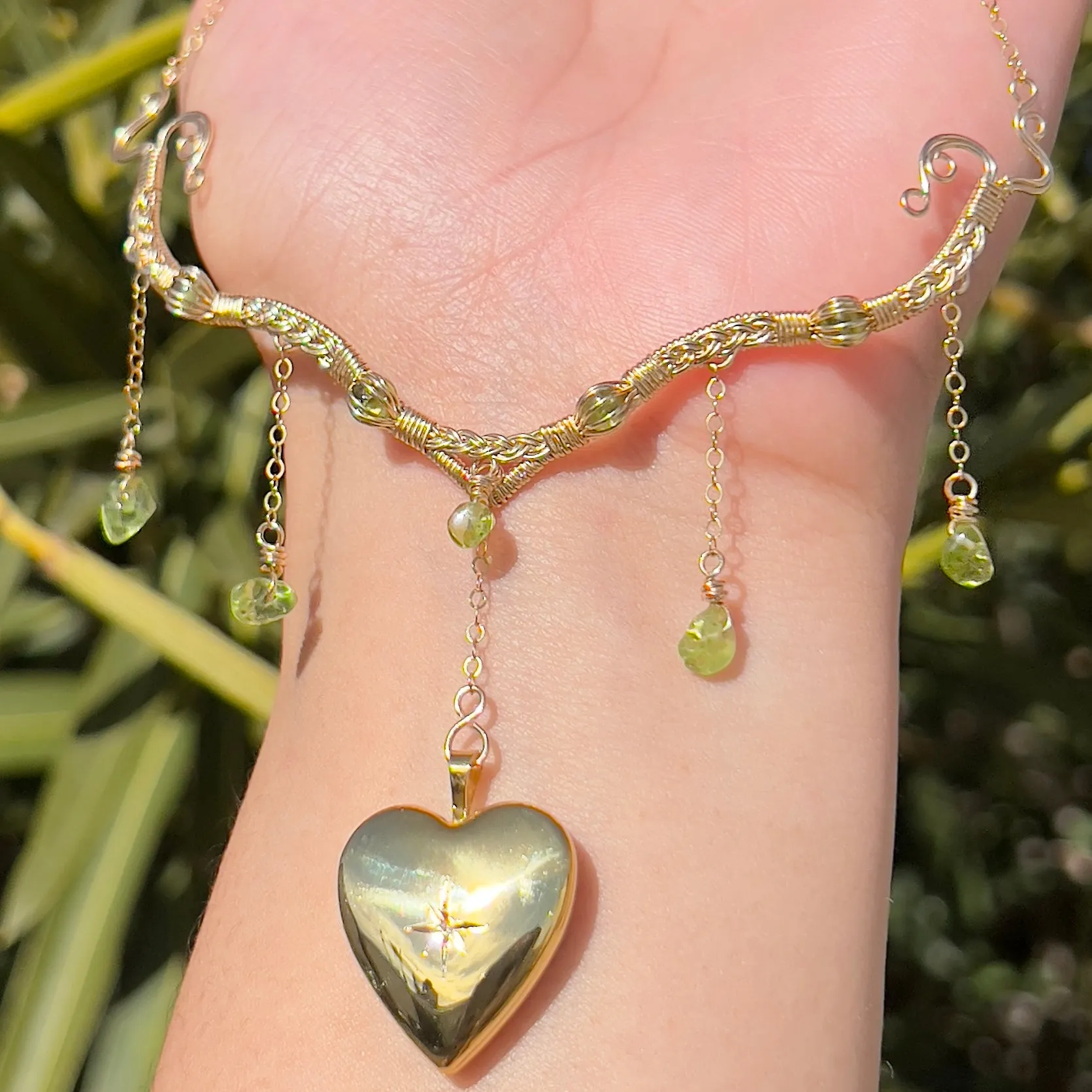 Astraea Lovers Locket Peridot 14KGF ✵