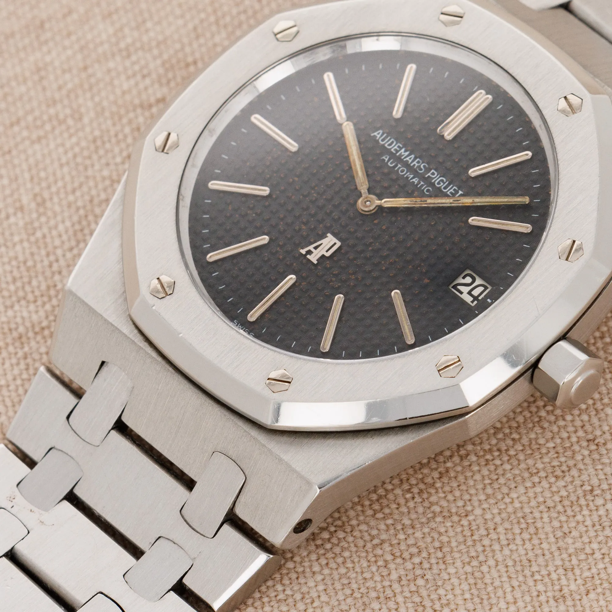 Audemars Piguet Steel Transitional Jumbo Royal Oak Ref. 5402 Rare No Serial Watch