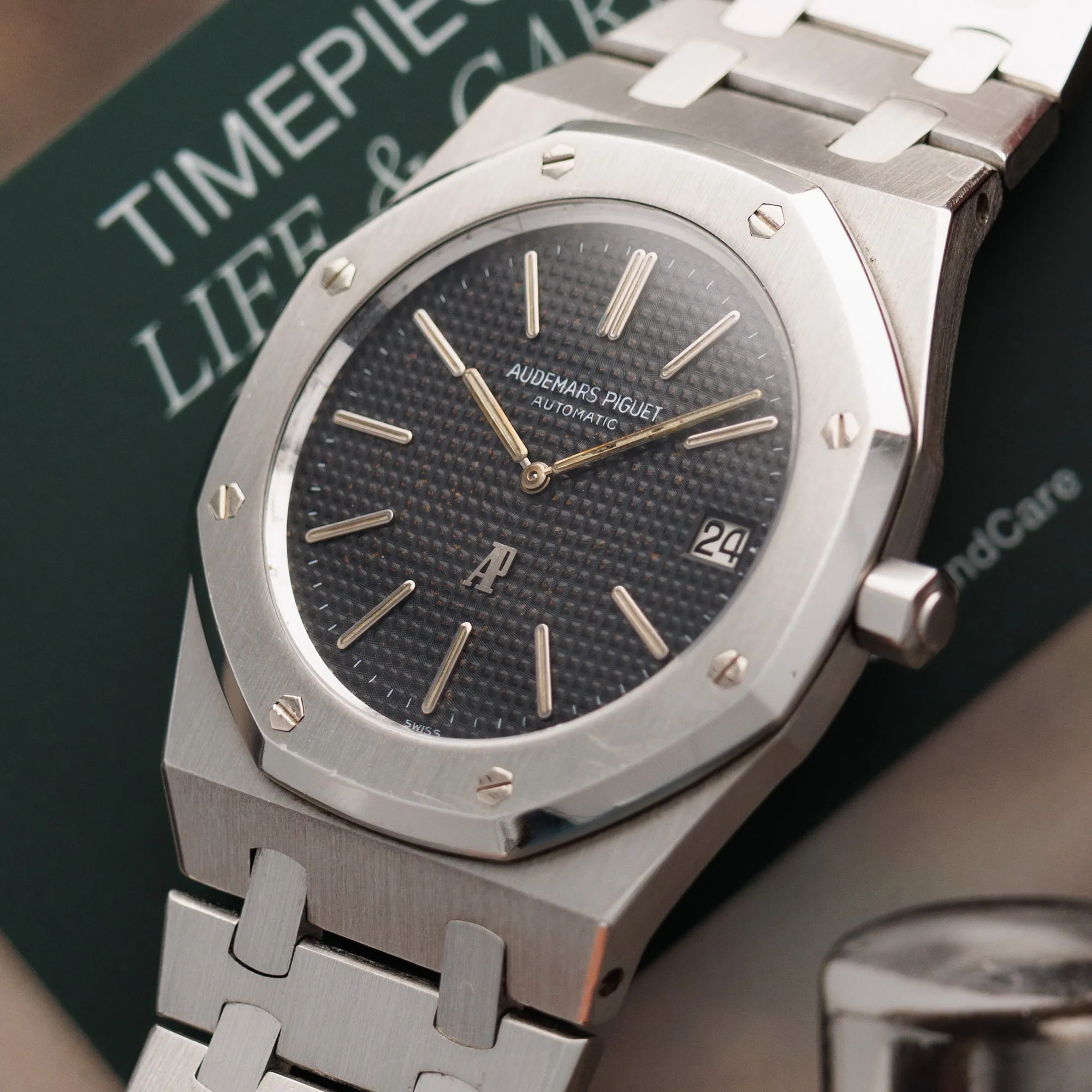 Audemars Piguet Steel Transitional Jumbo Royal Oak Ref. 5402 Rare No Serial Watch