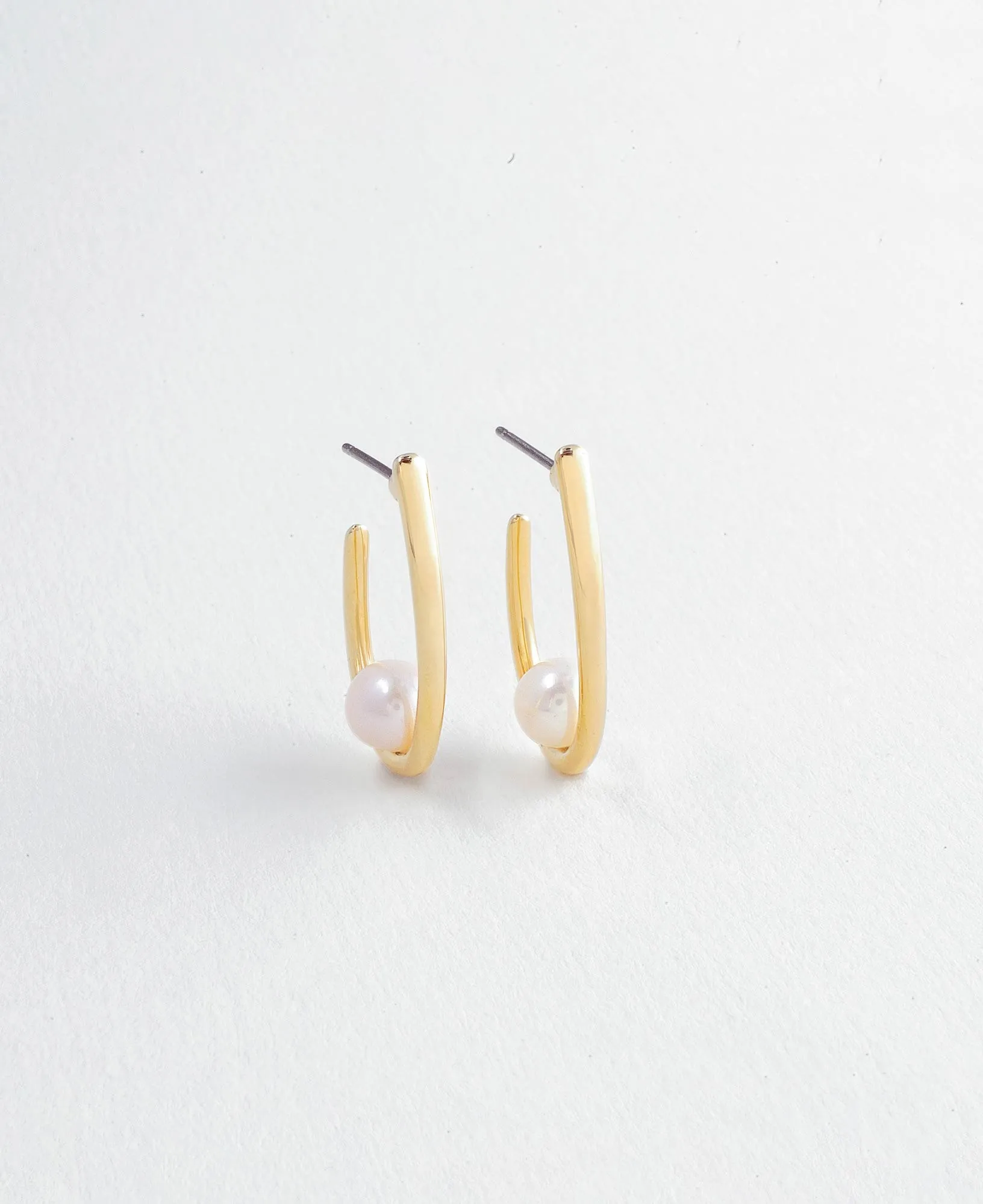 Aurelie Pearl Hoop Earrings