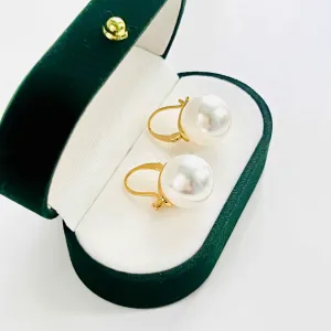 Classic Pearl Earrings