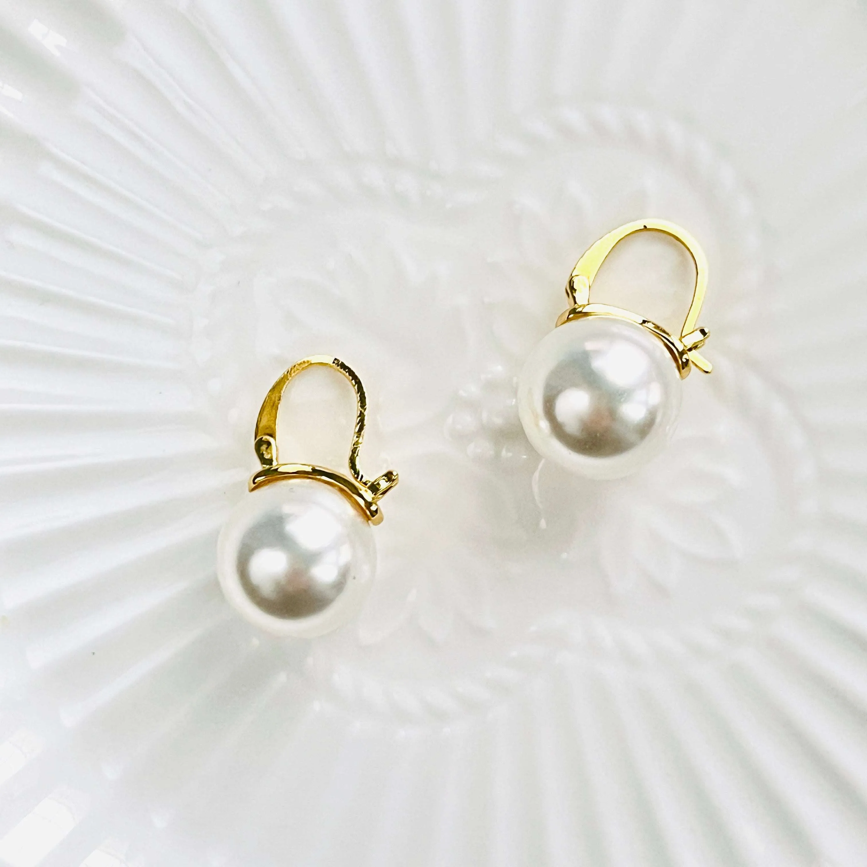 Classic Pearl Earrings