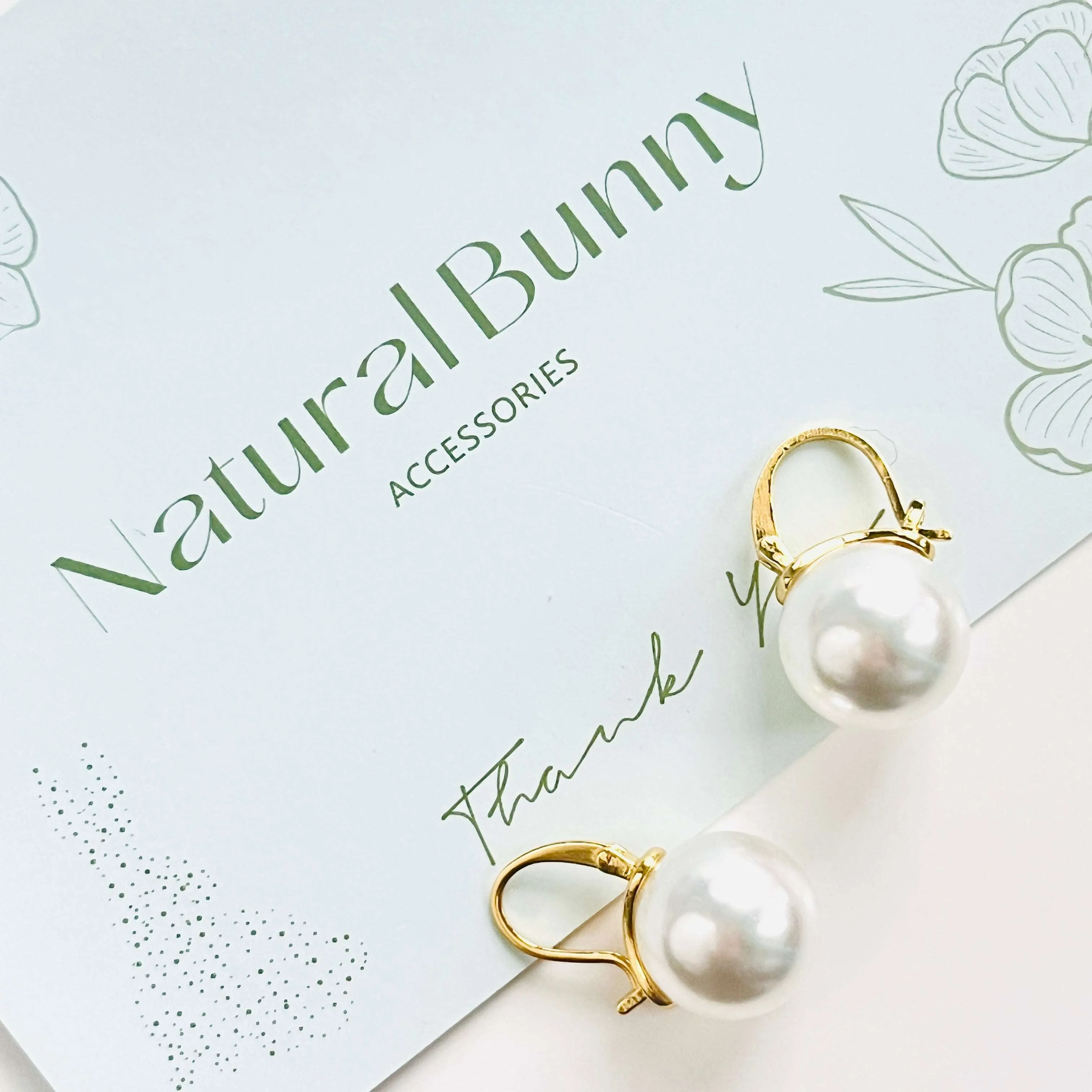 Classic Pearl Earrings