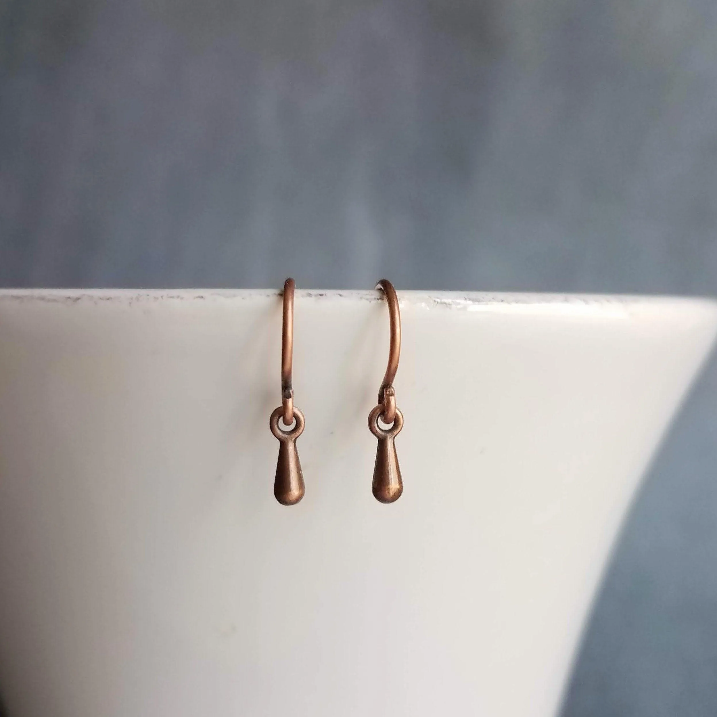 Copper Teardrop Earrings, copper drop earring, tiny copper earring, antique copper earring, small copper drop earring, copper dangle earing