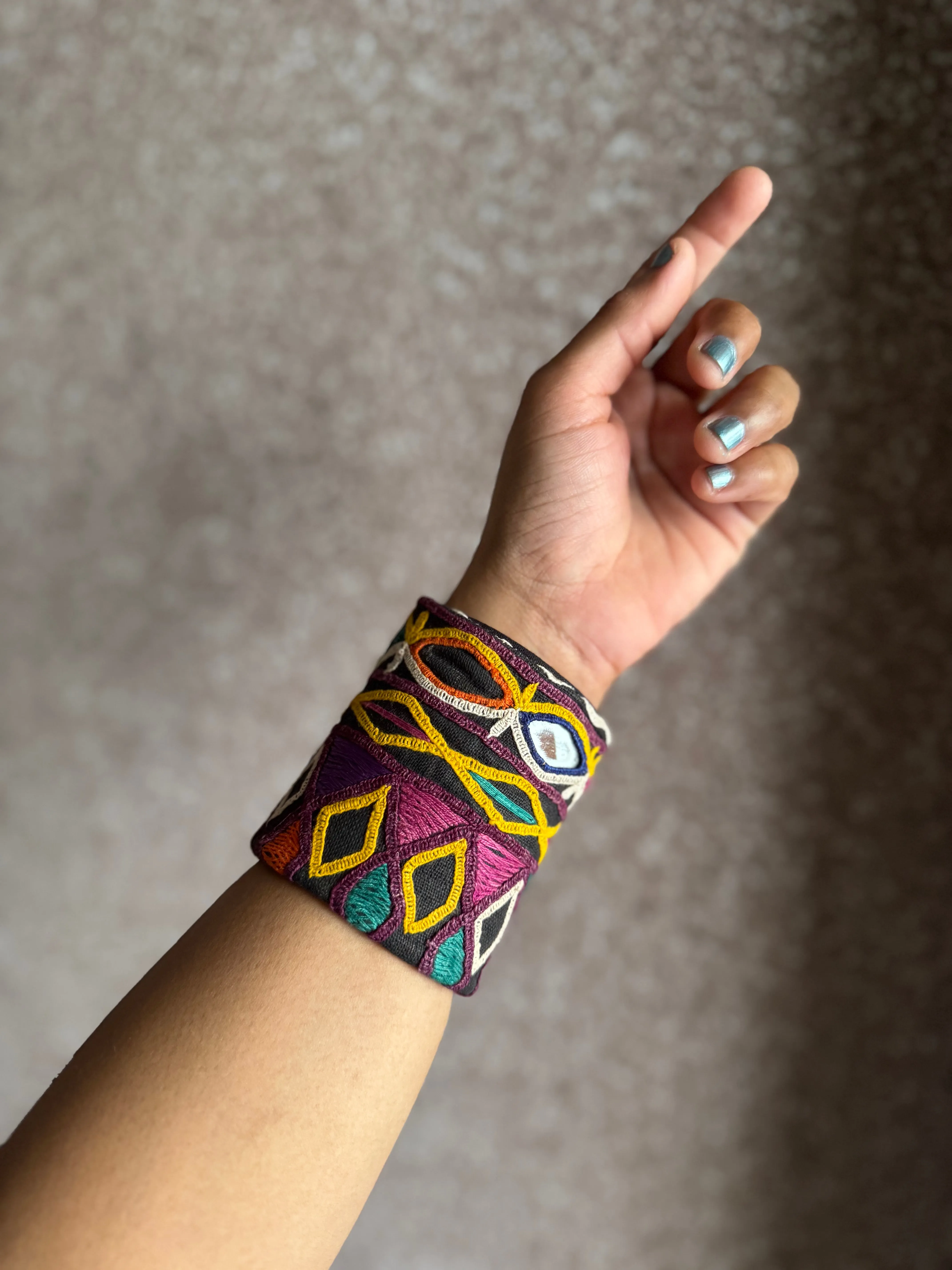 Cruz Fabric Bracelet | Handcuff