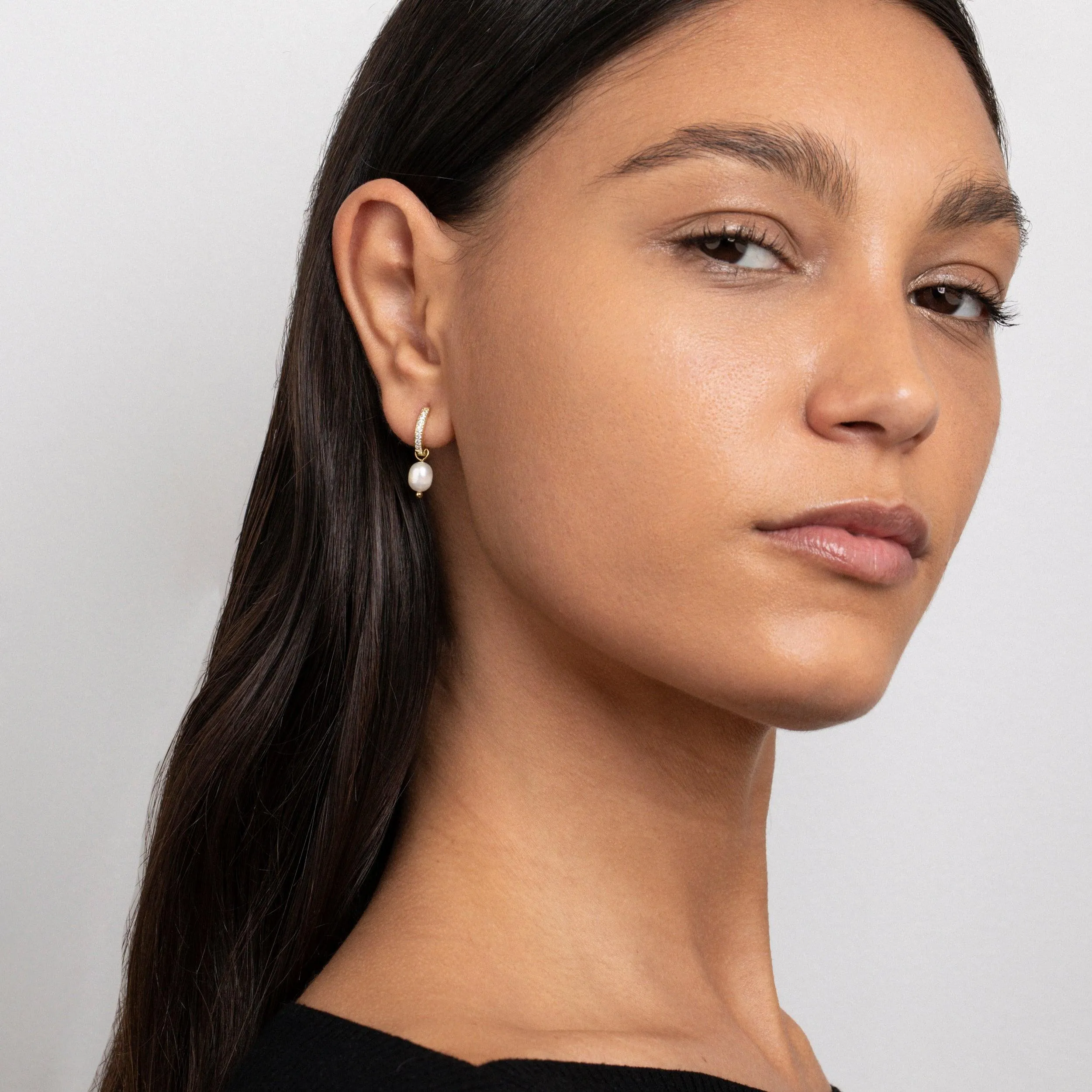Dainty Pearl Earrings - 18K Gold Vermeil