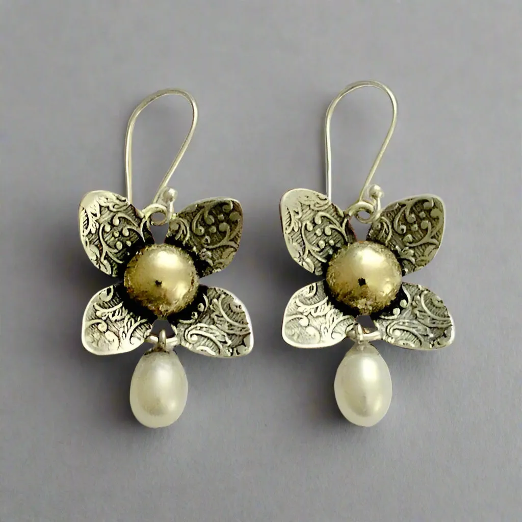 Dangle Filigree Silver Pearl Earrings - Confession.