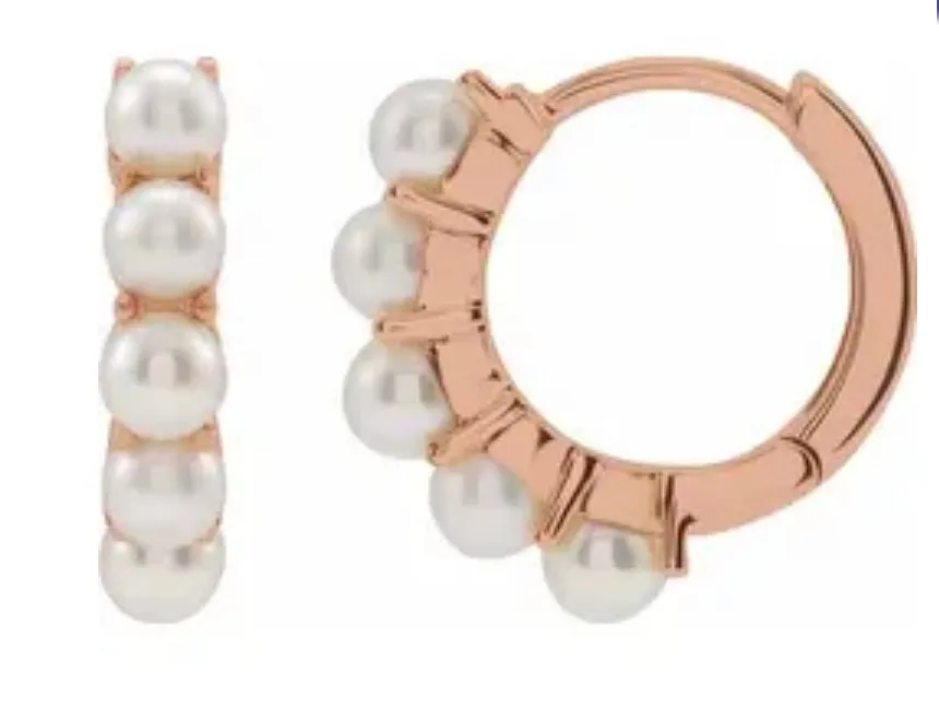 Diana Pearl Huggie