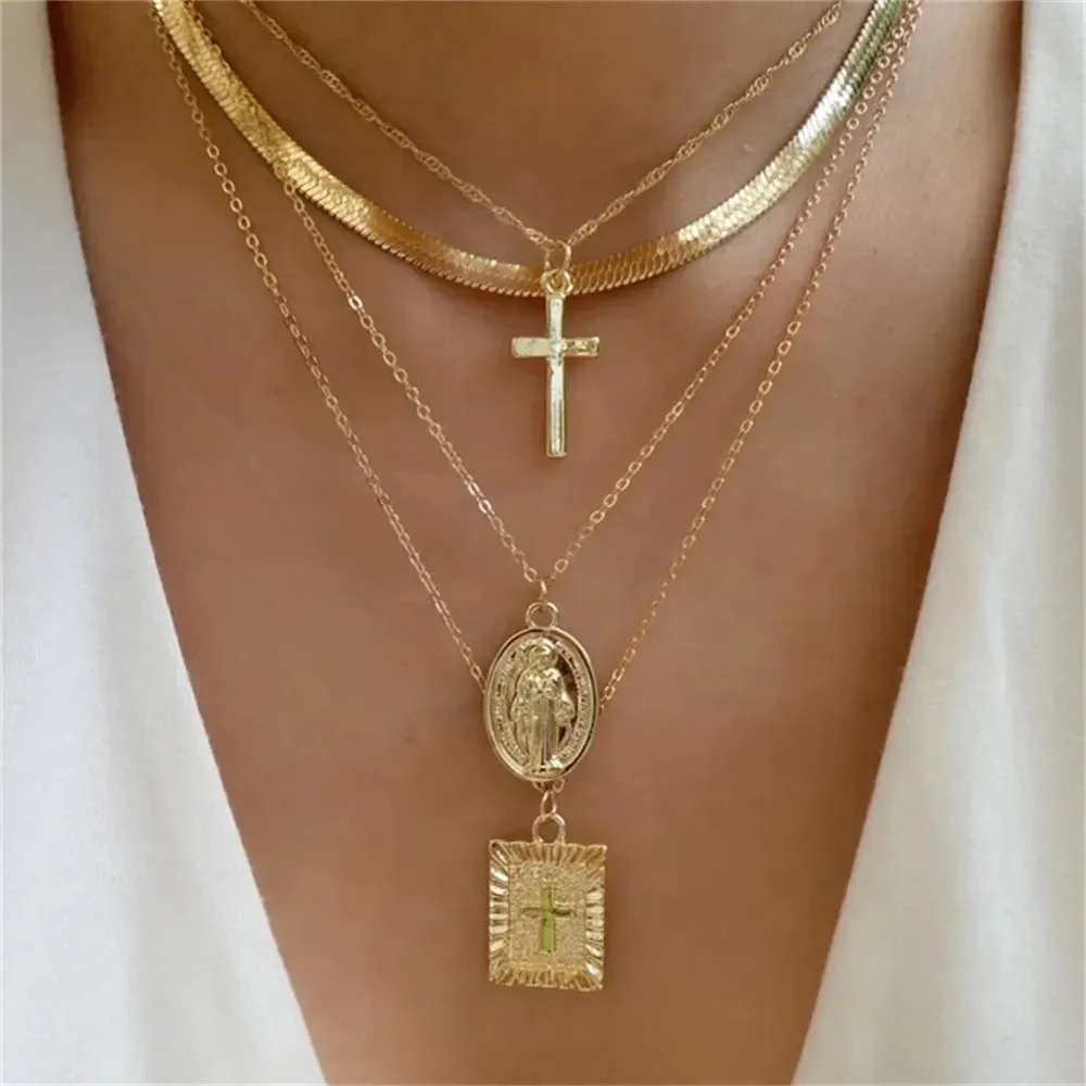 Fashion Gold Color Heart-Shaped Necklace For Women Trendy Multi-Layer Pendant Necklaces Set Jewelry Gifts