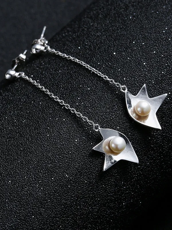 Flower Pattern Pearl Earrings