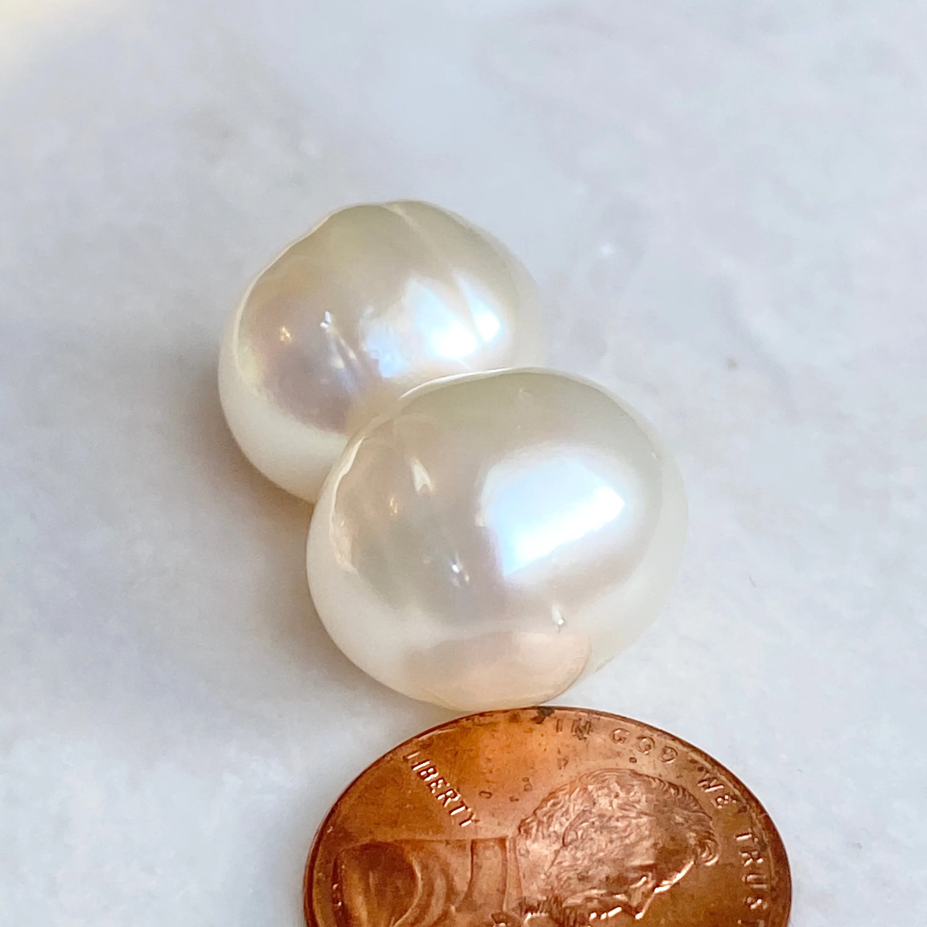 Genuine Paspaley South Sea Loose Pearl Pair "Fashion" Quality 14mm