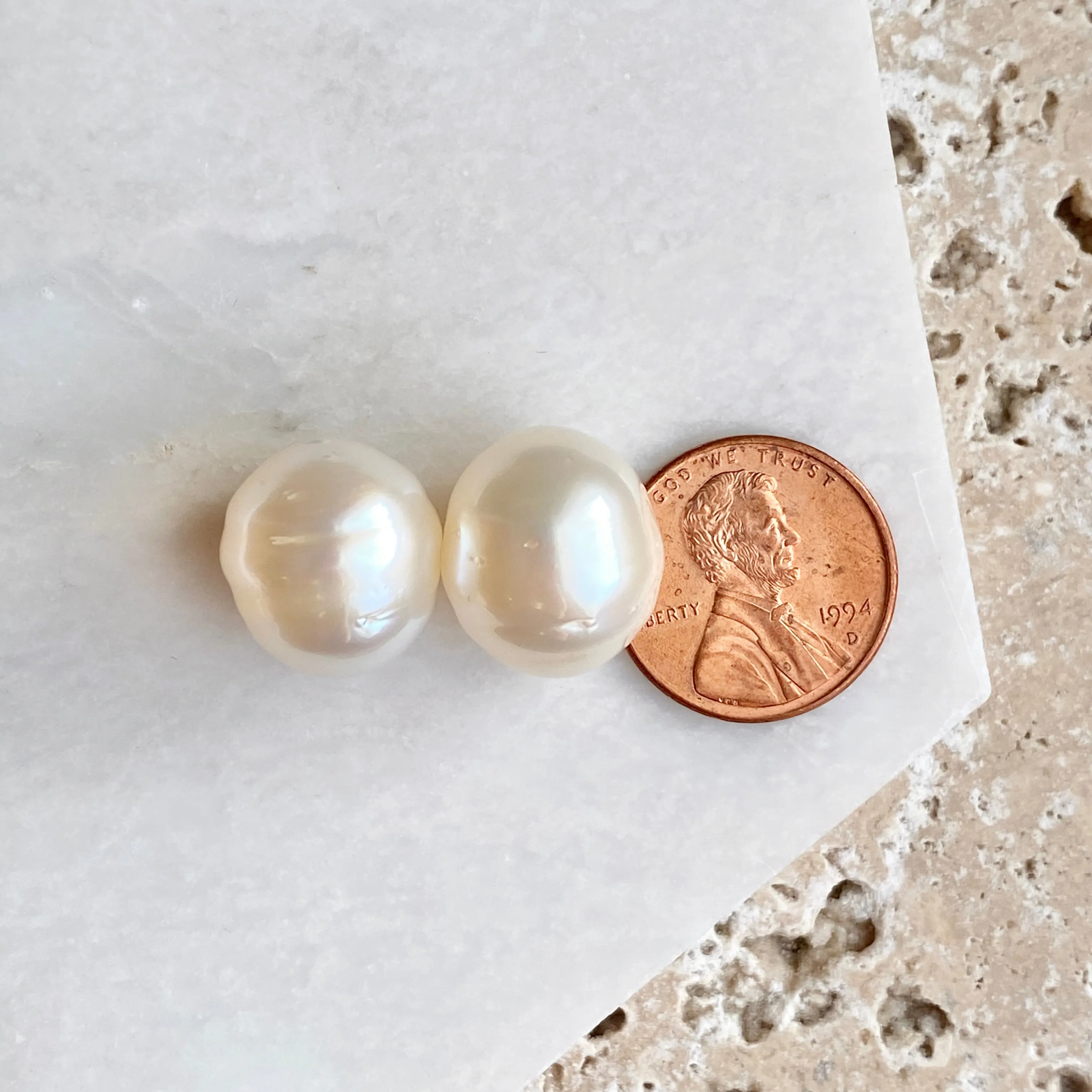Genuine Paspaley South Sea Loose Pearl Pair "Fashion" Quality 14mm