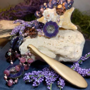 Gibson Girl Long Necklace
