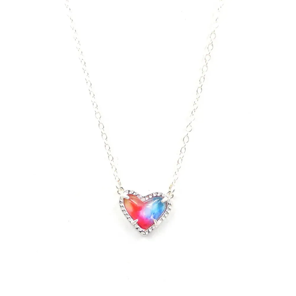 Gift Glitter Abalone Stone Small Heart Shaped 3D Resin Shell Mini Love Necklaces for Women Pendants