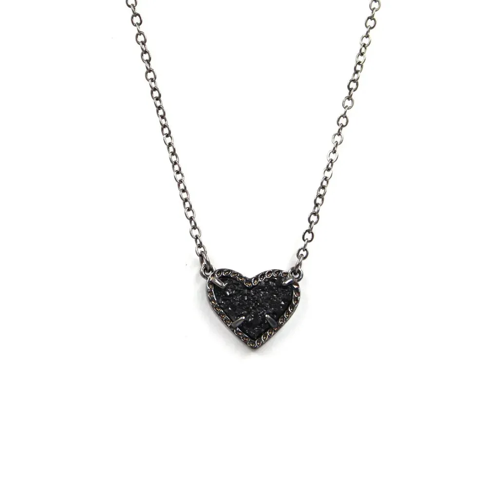 Gift Glitter Abalone Stone Small Heart Shaped 3D Resin Shell Mini Love Necklaces for Women Pendants
