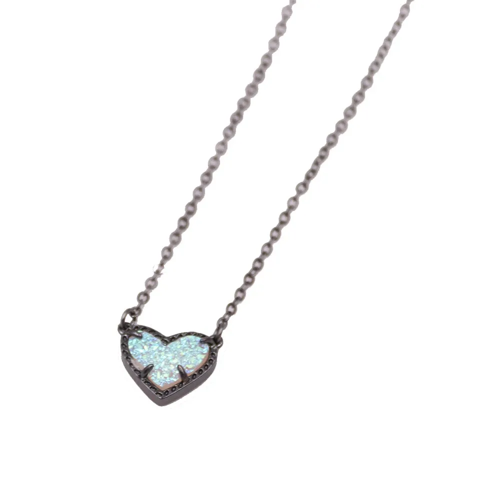 Gift Glitter Abalone Stone Small Heart Shaped 3D Resin Shell Mini Love Necklaces for Women Pendants