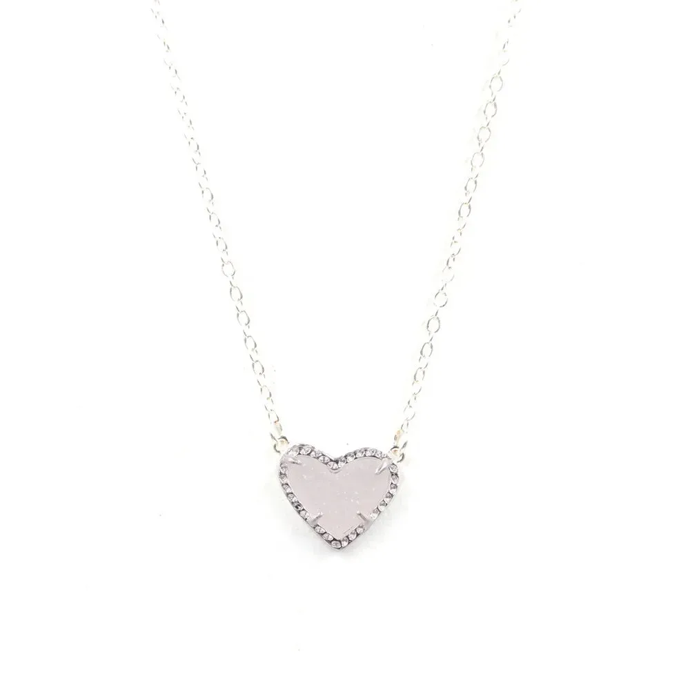 Gift Glitter Abalone Stone Small Heart Shaped 3D Resin Shell Mini Love Necklaces for Women Pendants