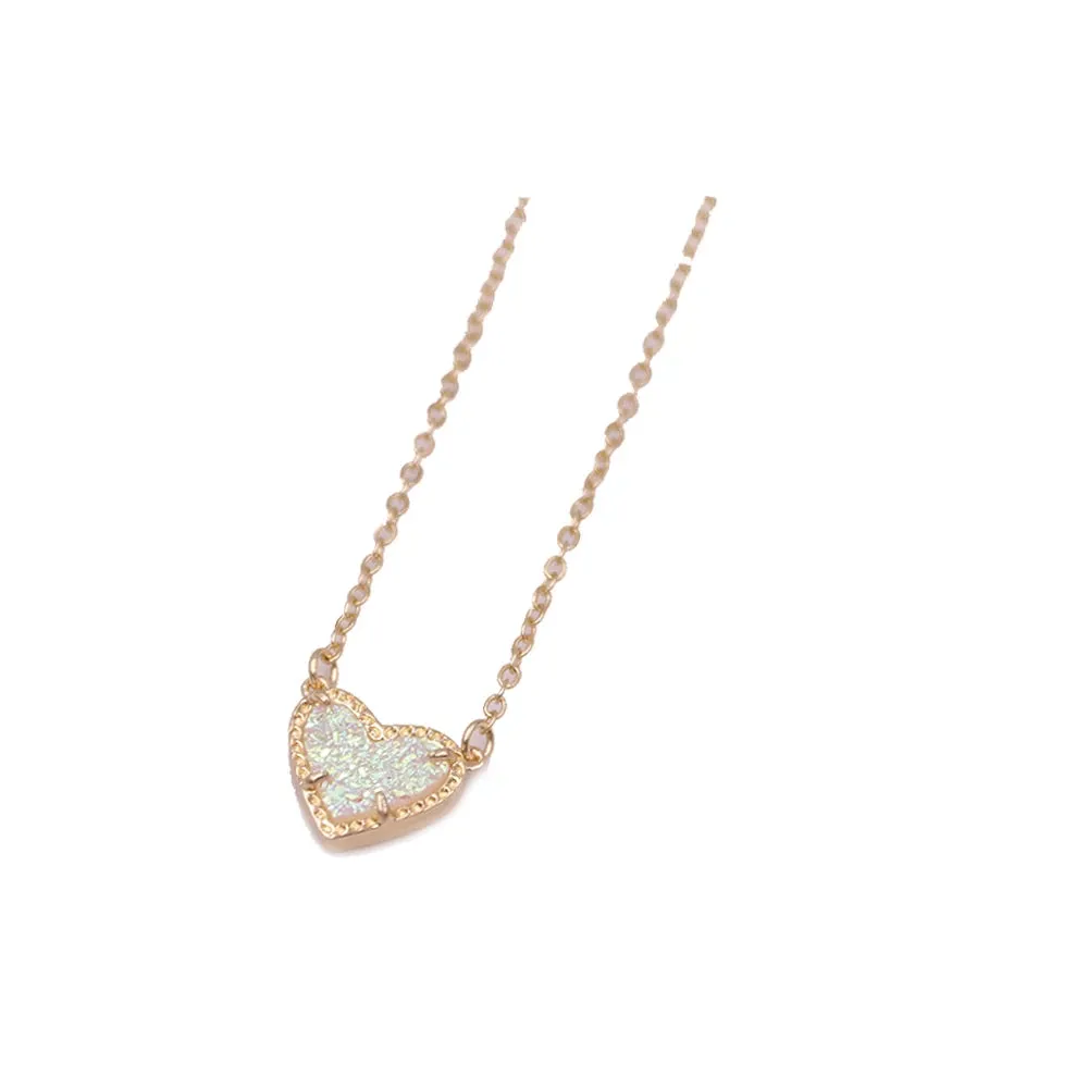Gift Glitter Abalone Stone Small Heart Shaped 3D Resin Shell Mini Love Necklaces for Women Pendants