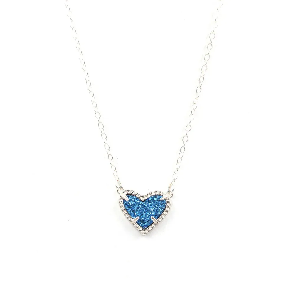 Gift Glitter Abalone Stone Small Heart Shaped 3D Resin Shell Mini Love Necklaces for Women Pendants