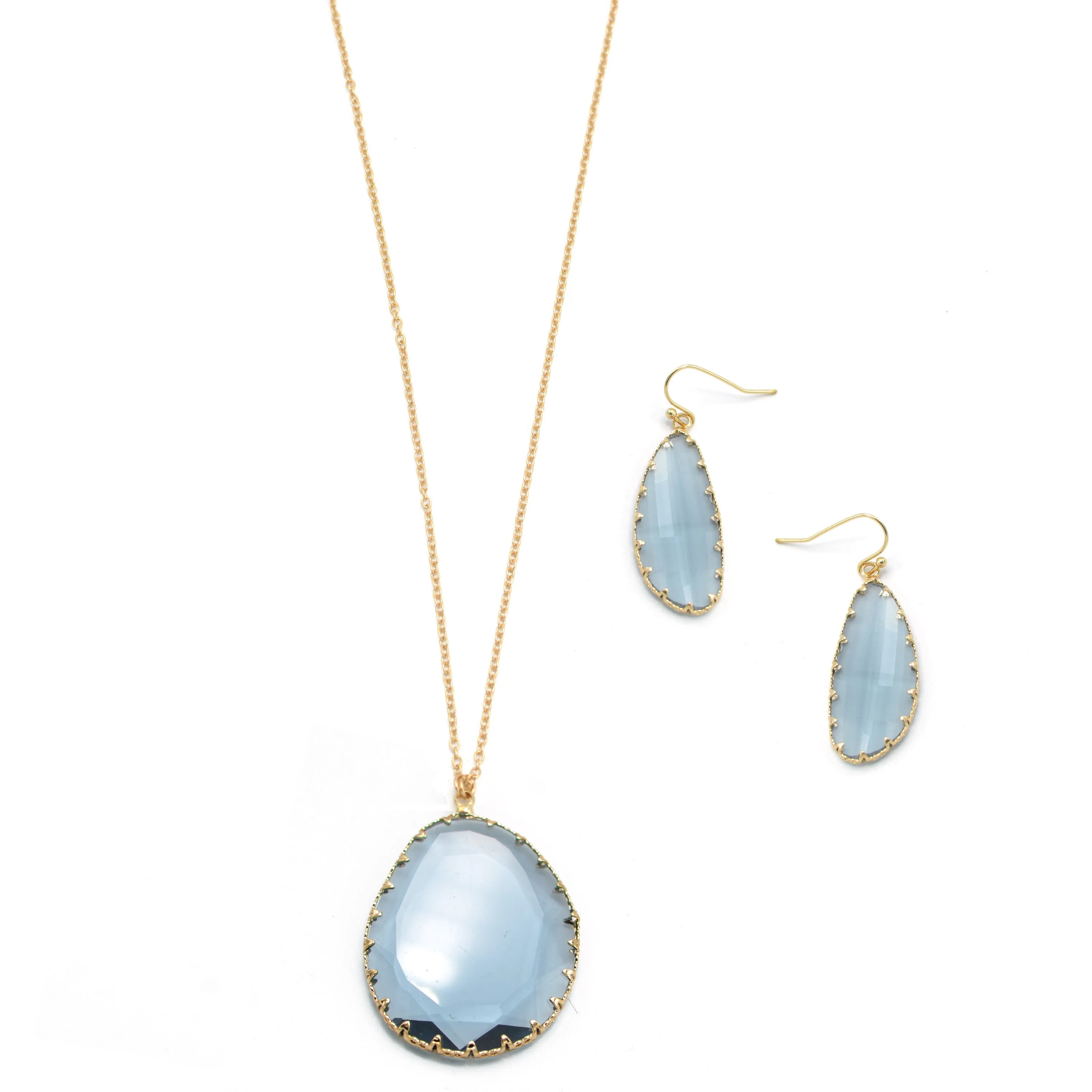 GOLD BLUE CRYSTAL PENDANT NECKLACE AND EARRINGS SET# SW-YGX18101120GBLU (LH9)