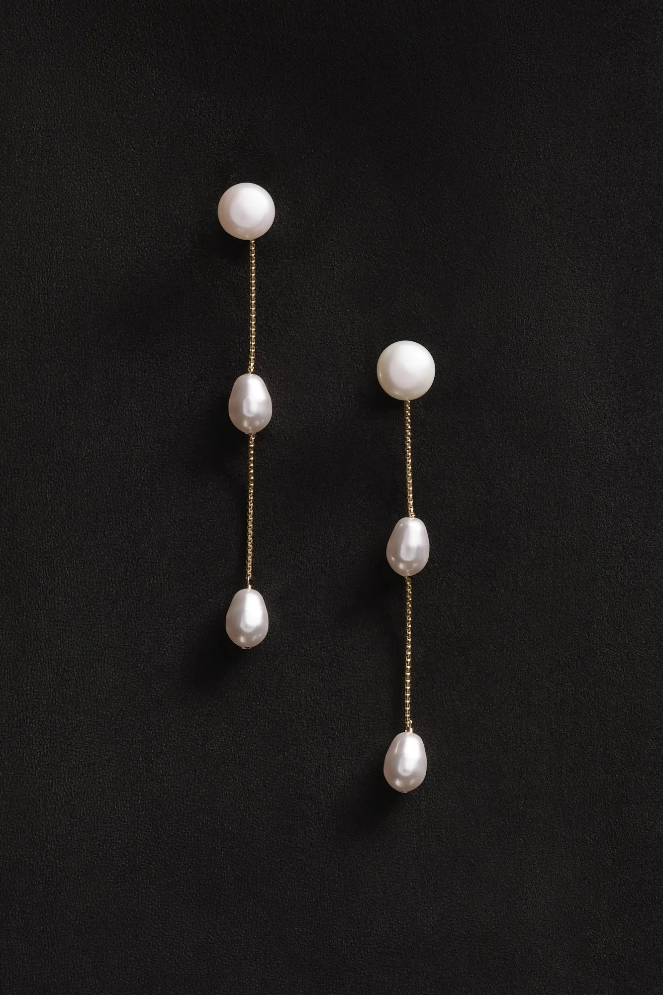 GOLD SMALL PEARL DROP EARRINGS