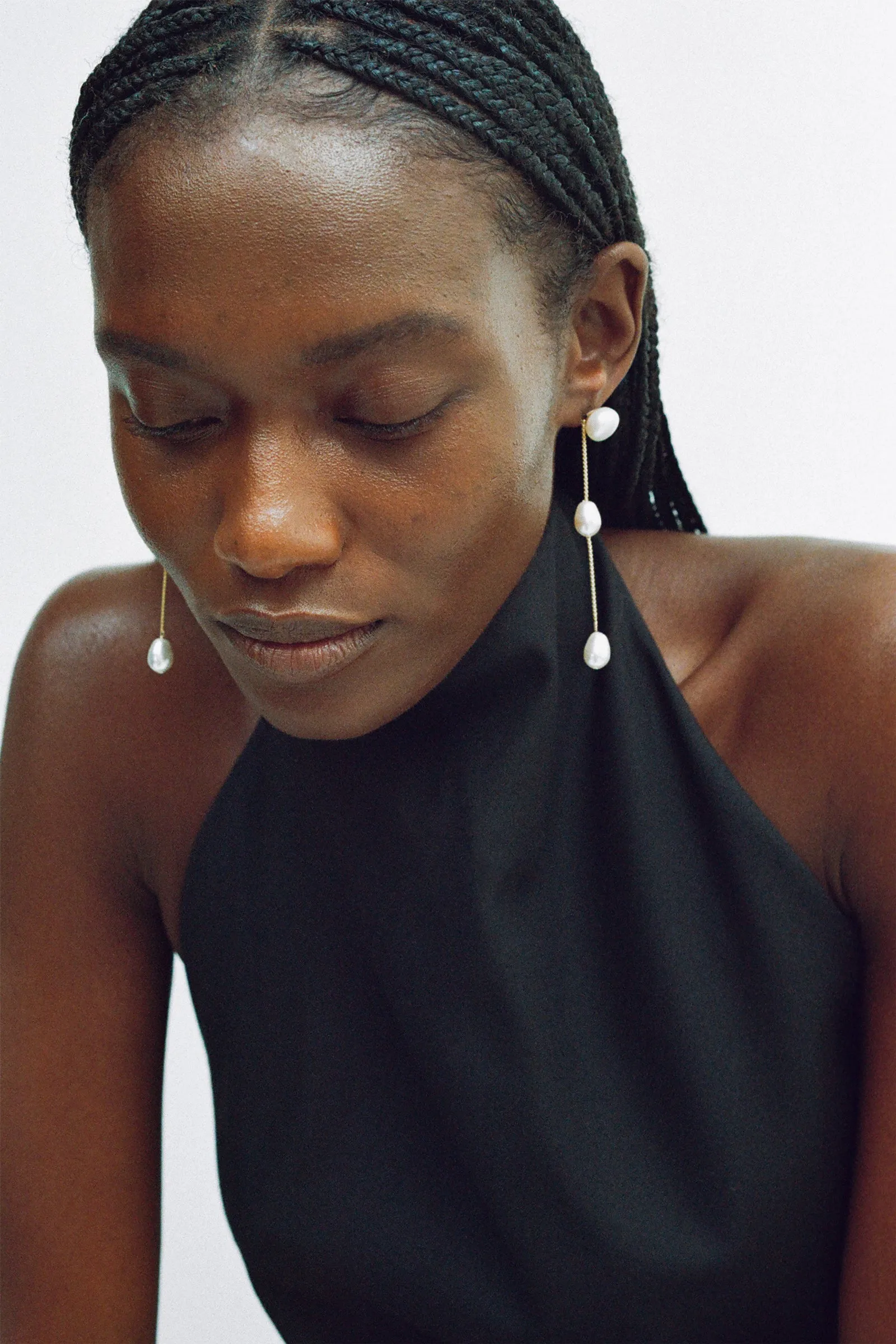 GOLD SMALL PEARL DROP EARRINGS