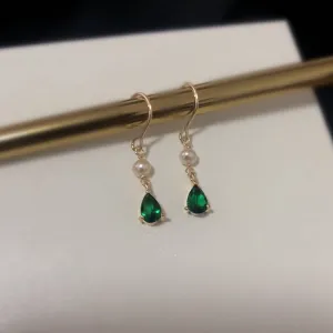 Handmade Teardrop Emerald Pearl Earrings