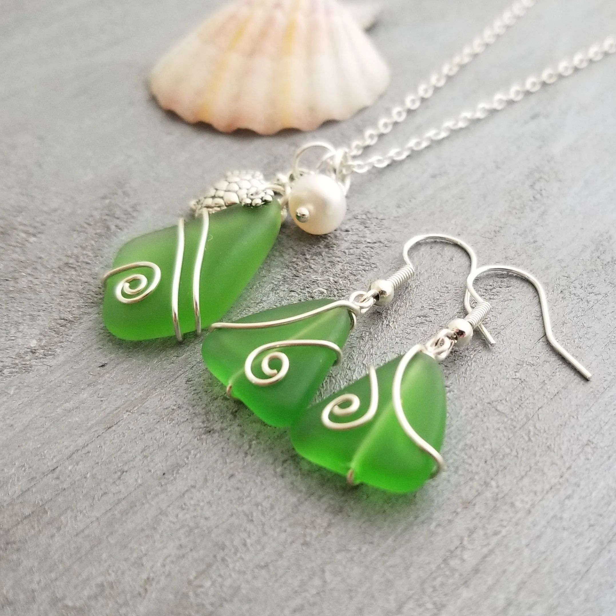 Hawaiian Jewelry Sea Glass Jewelry Set For Women, Wire Emerald Turtle Necklace Earrings Beach Jewelry Set Birthday Gift (May Birthstone)