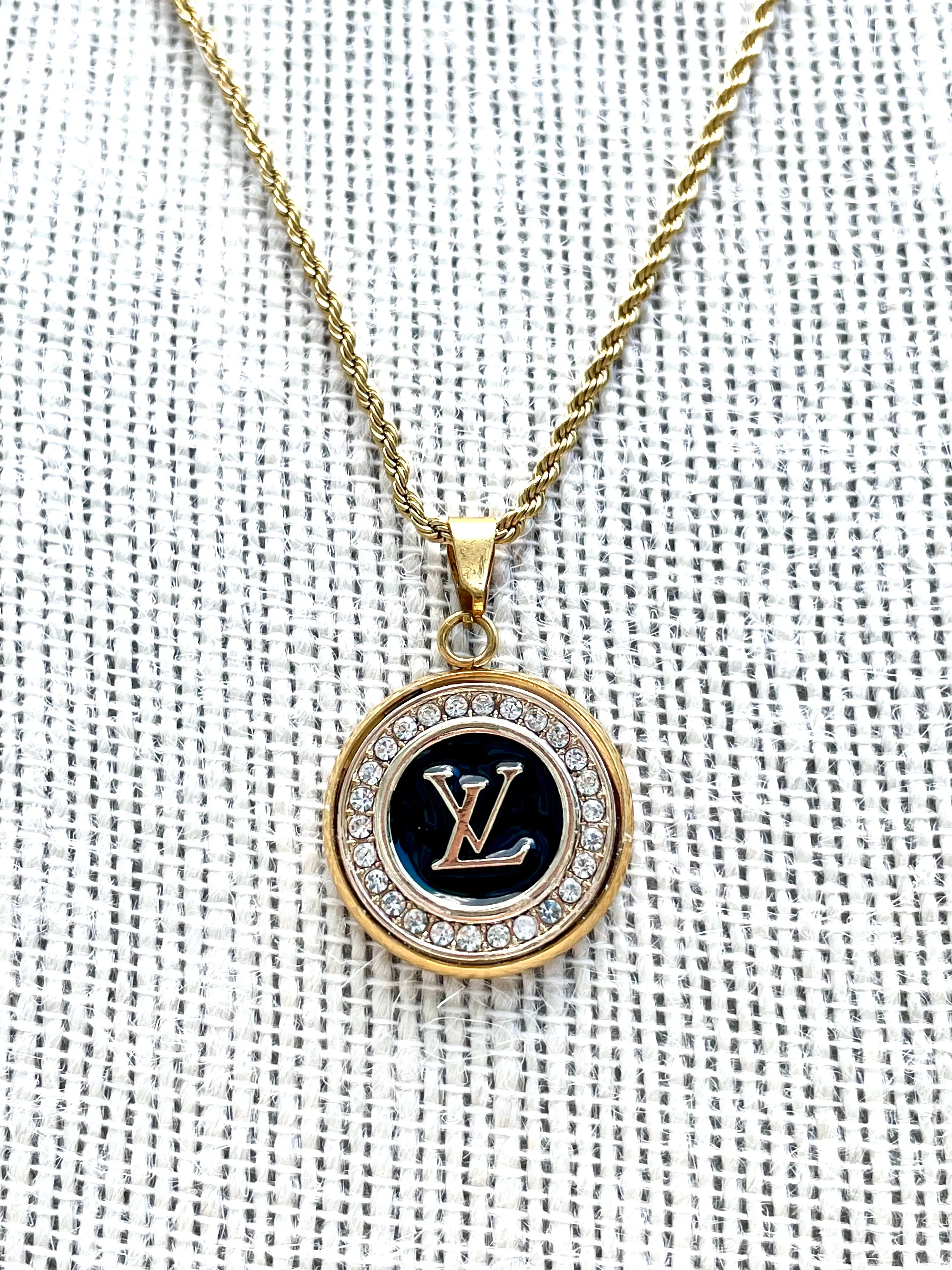 LV Swarovski Crystal Halo Pendant Necklace- BLACK/GOLD
