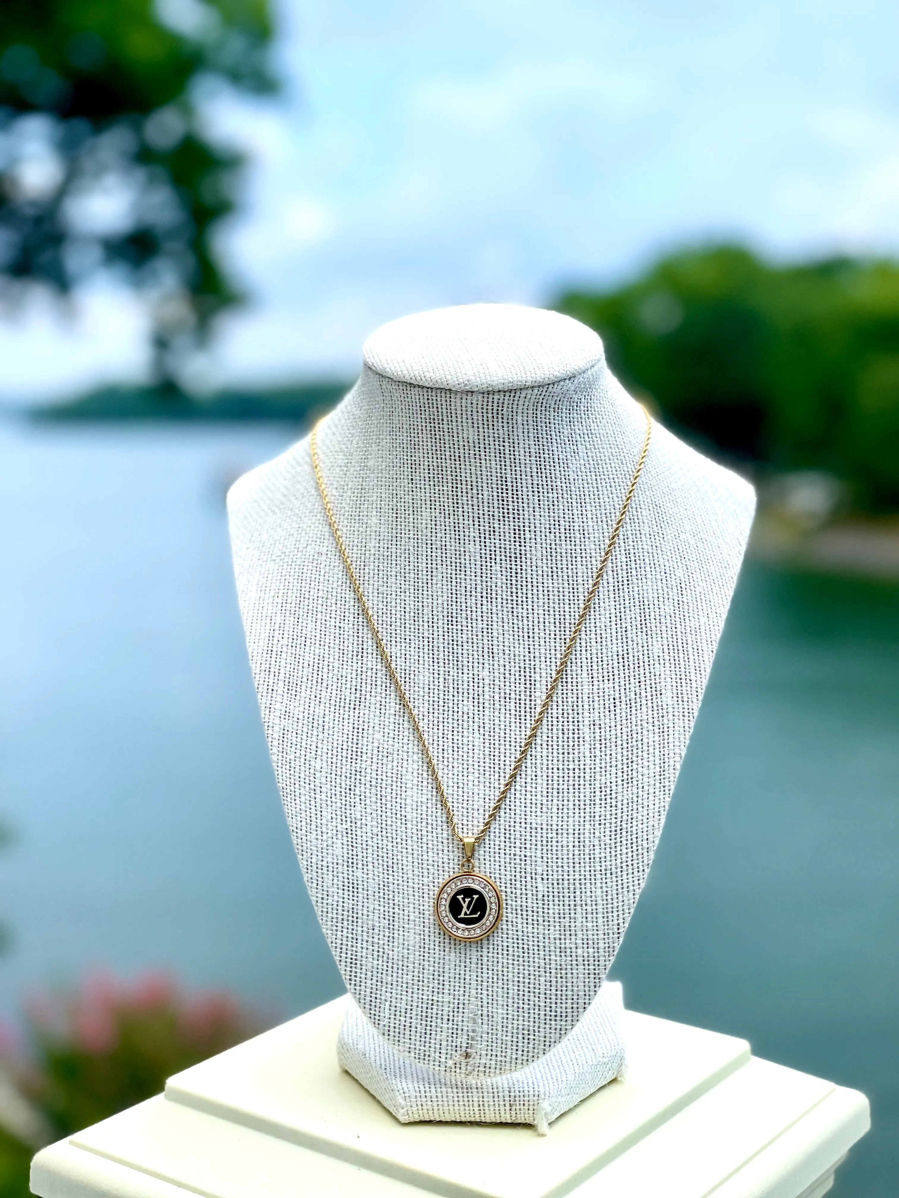 LV Swarovski Crystal Halo Pendant Necklace- BLACK/GOLD