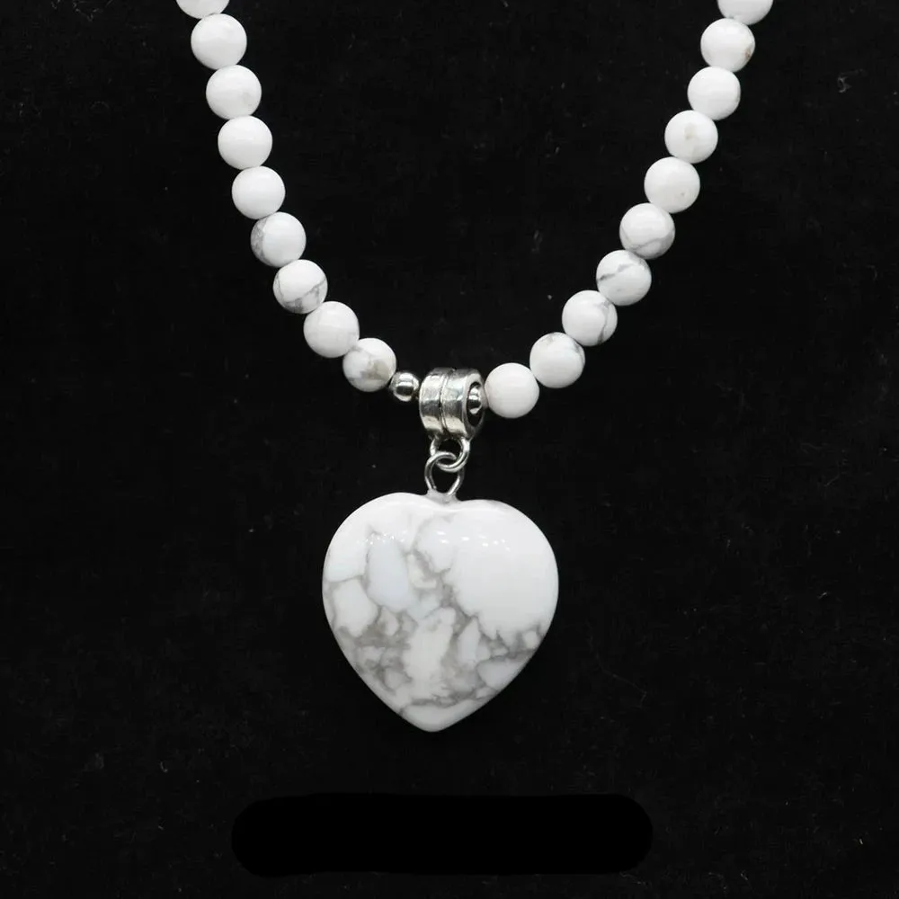 Mini Love Heart Shaped Stone Pendants Necklaces Natural Crystals
