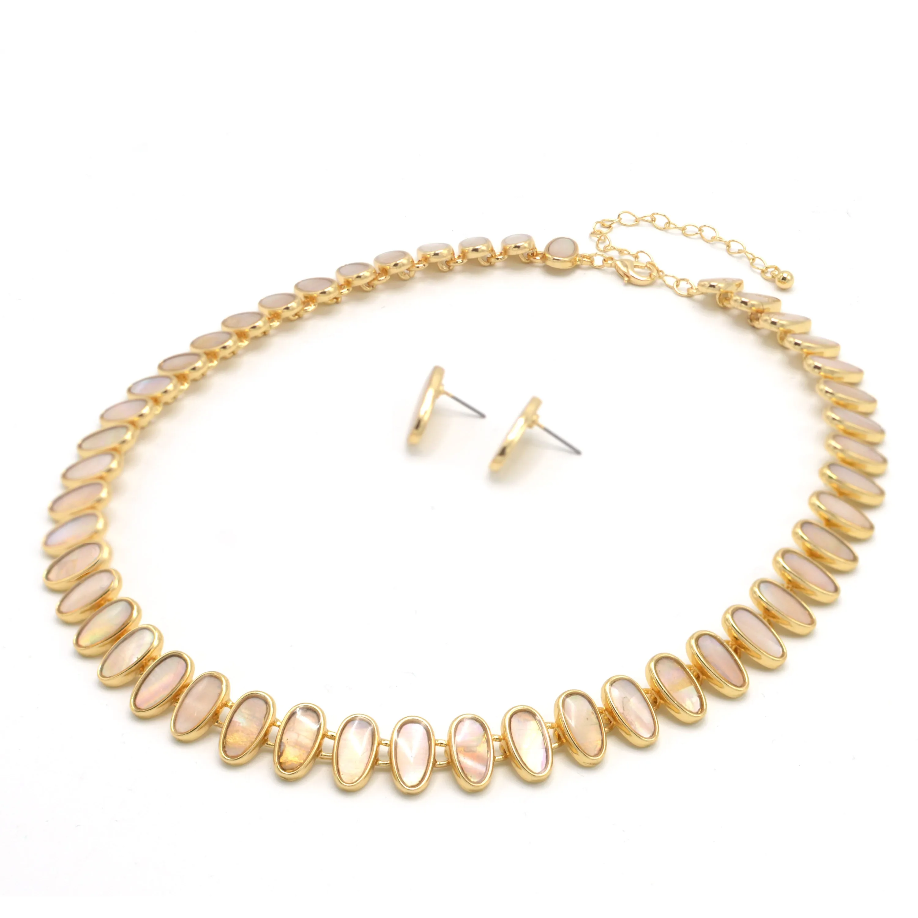 MOTHER OF PEARL GOLD NECKLACE AND EARRINGS SET #HNN E89815GDBG(RD5/RF5)