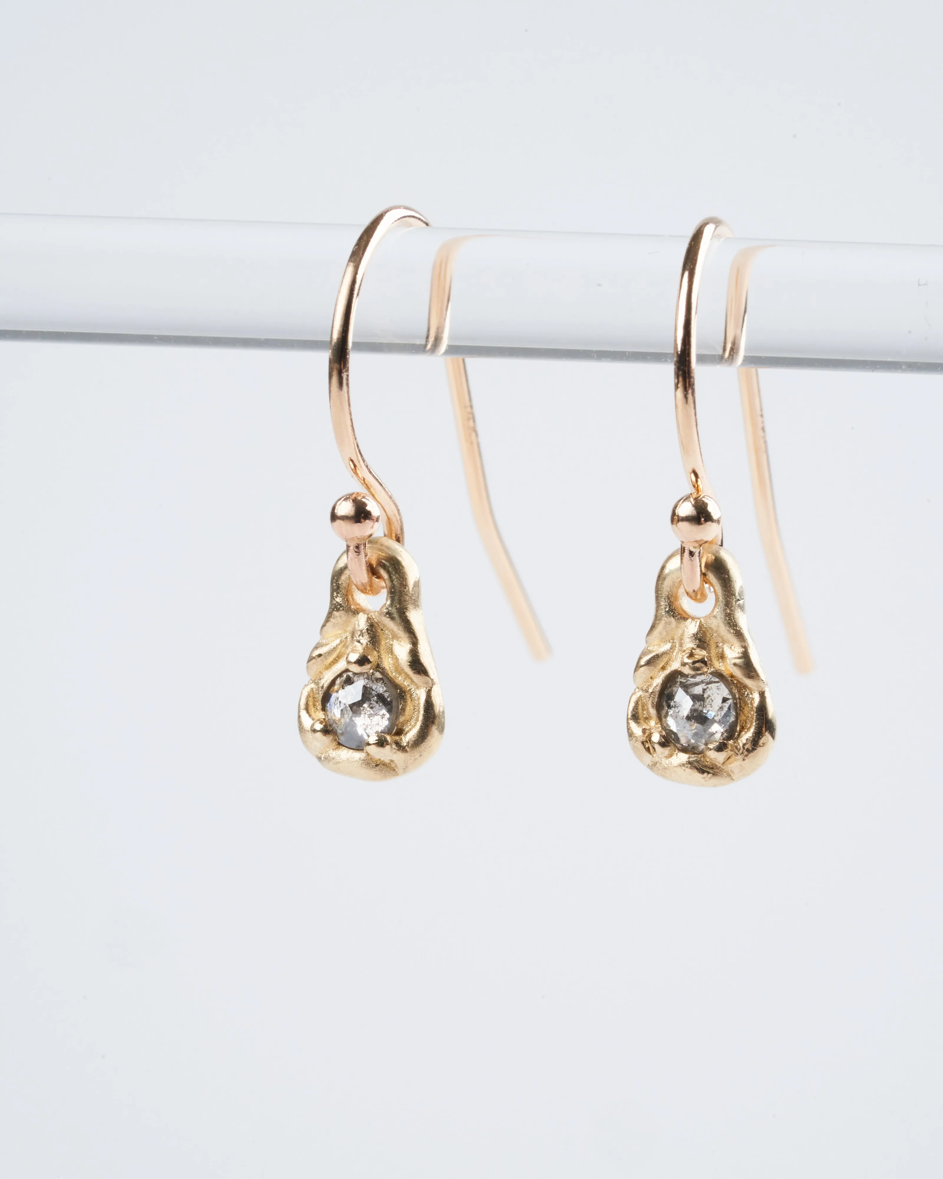 muse earrings - gold