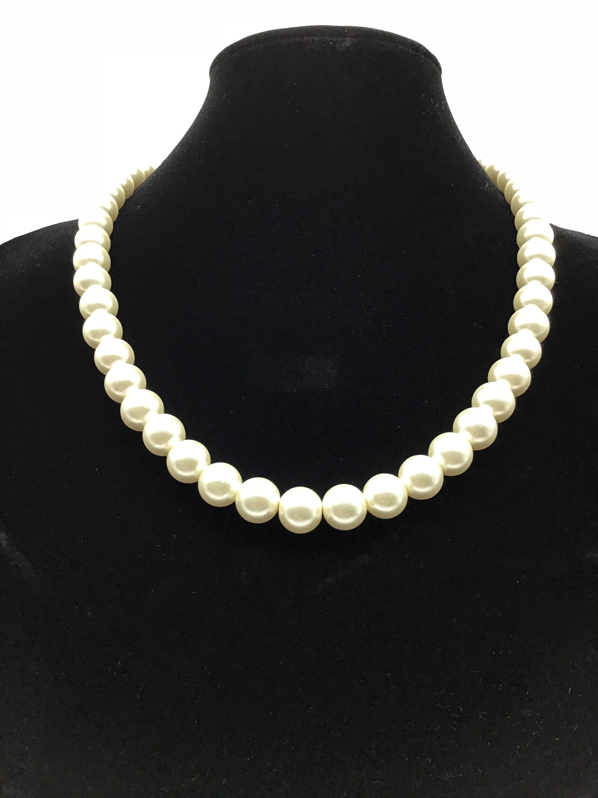 Off White Pearl