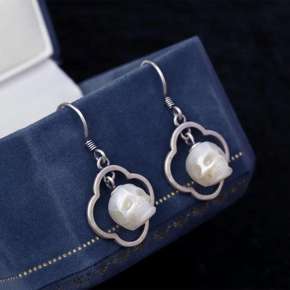 Openwork Four-Leaf Clover Pearl Skull Earrings