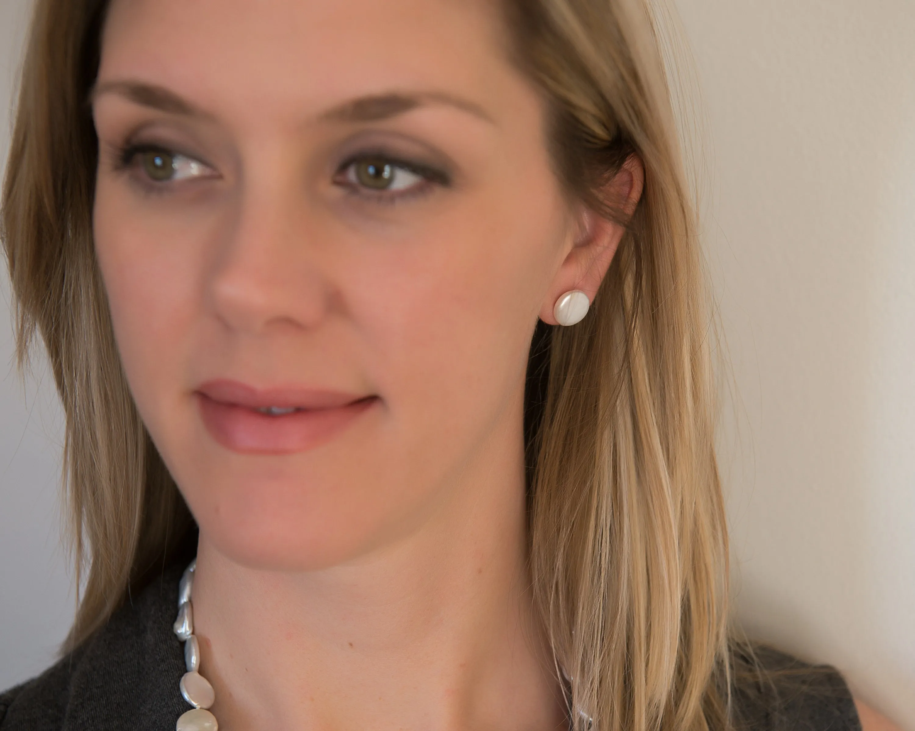 Oriental Pearl Earrings (Coin Pearl Studs)