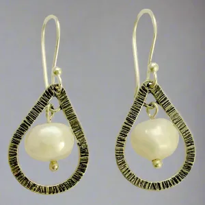 Pearl Silver Drop Earrings - Pearl Vision.