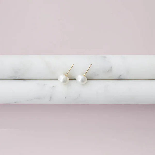 Pearl Stud Earring