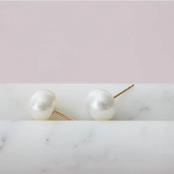 Pearl Stud Earring