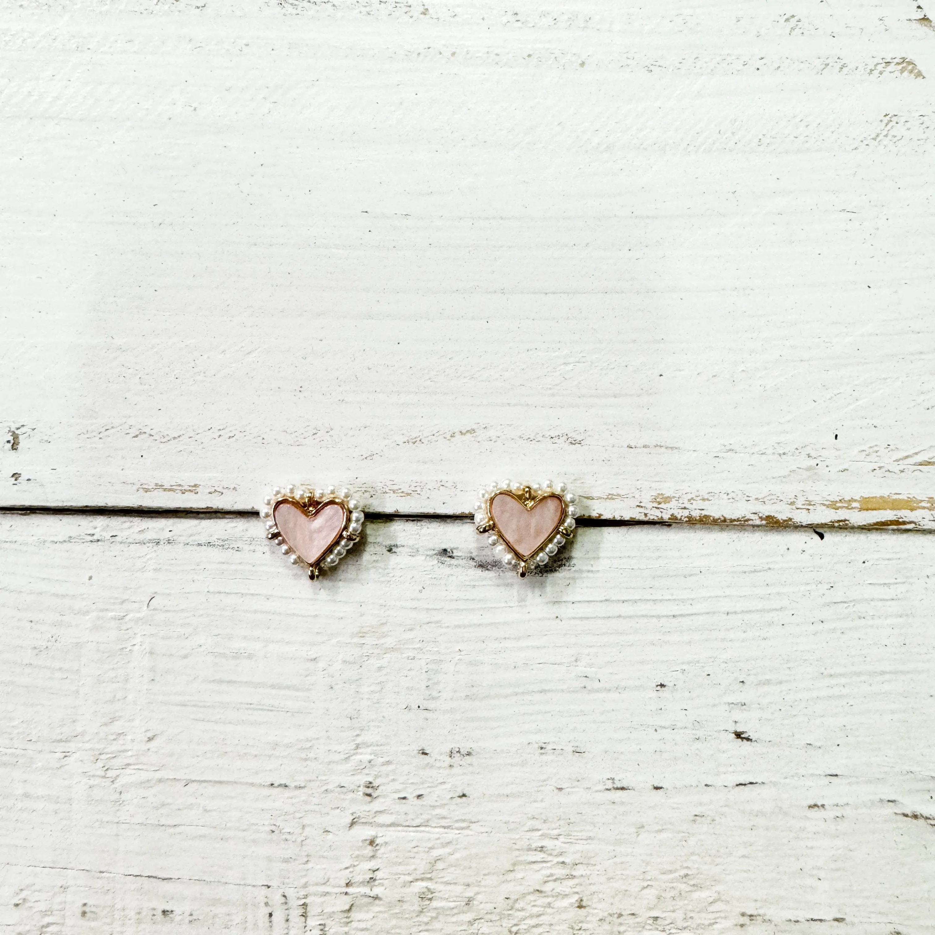 Pinky Pearl Heart Earrings