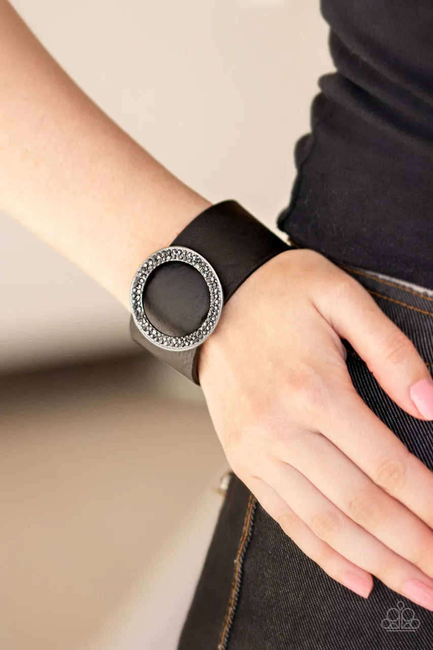 RING Them In Black Paparazzi Bracelet