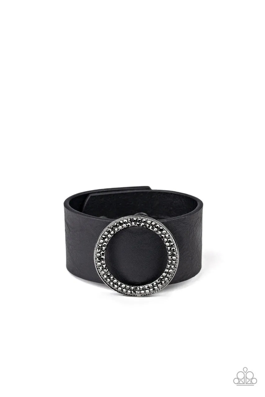 RING Them In Black Paparazzi Bracelet